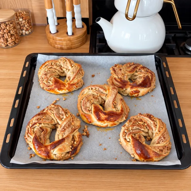 Tahinli Cevizli Çörek