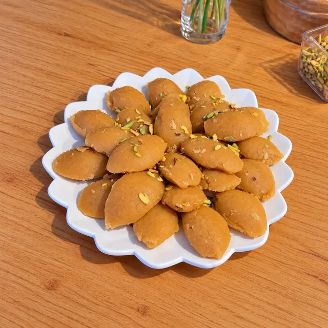 Ballı Un Helvası
