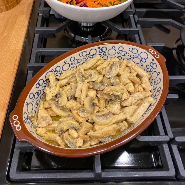 Mantarlı Kremalı Körili Tavuk