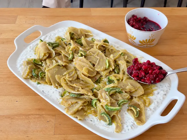 Enginar Salatası