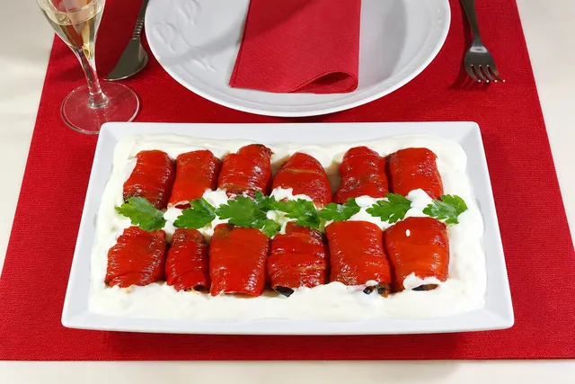 Kırmızı Biber Sarması