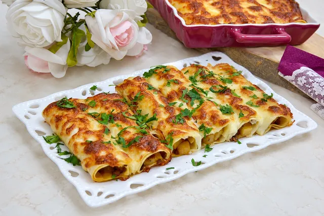 Patlıcanlı Rulo Lazanya