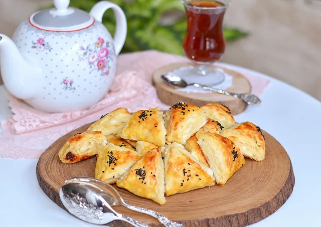 Peynirli Üçgen Börek